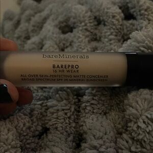 bareMinerals BAREPRO 16 HR Wear Concealer - fair